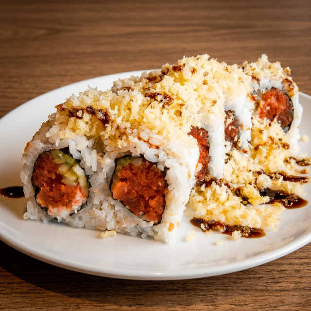 Yummy Crispy Raw Roll.