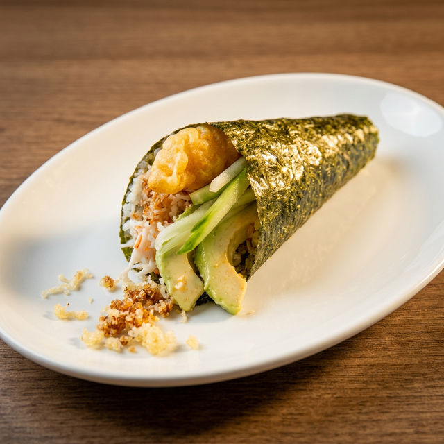 Yummy Hand Roll.